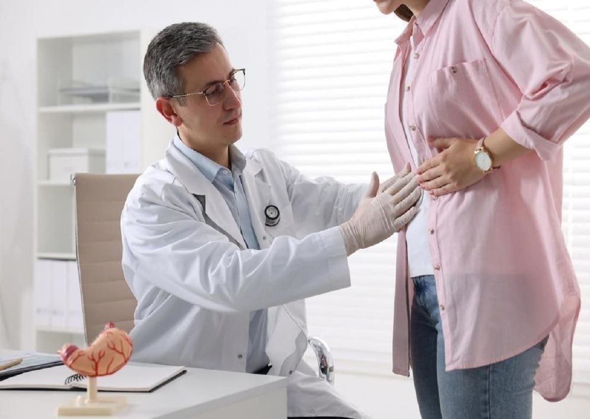 Best Doctor for Piles in Delhi